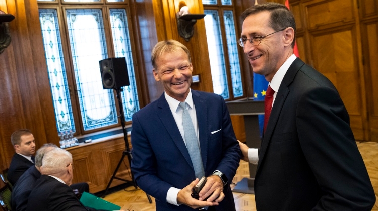 Finance Minster Sees Growing Opportunities For Hungarian Firms In Asia