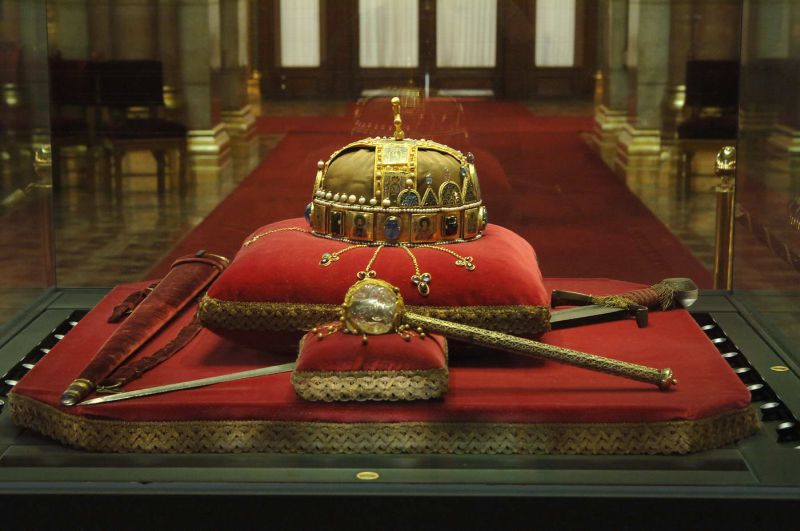 See the Holy Crown for Free @ Parliament Budapest on 15 March