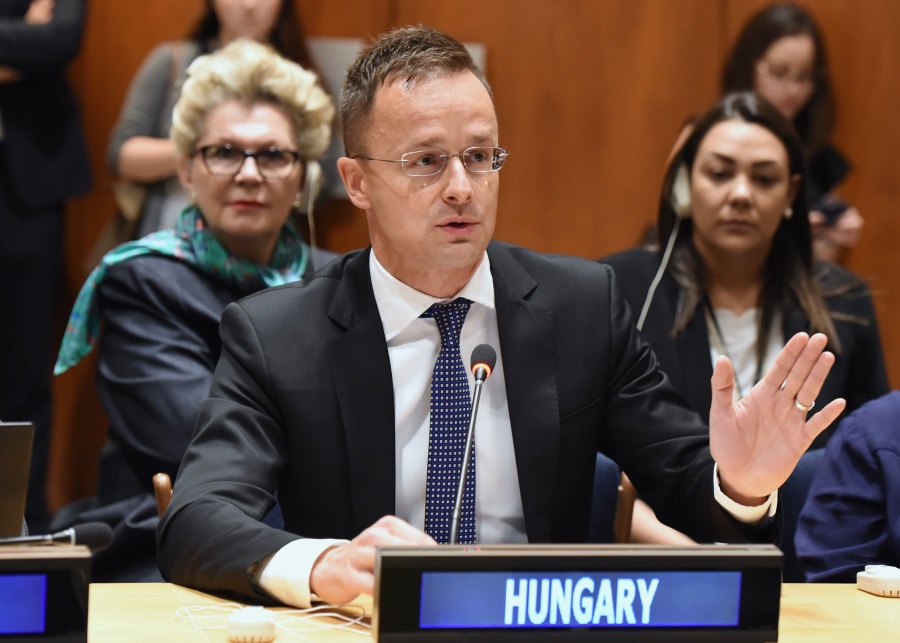 FM Szijjártó: Hungary To Reject UN Migration Package