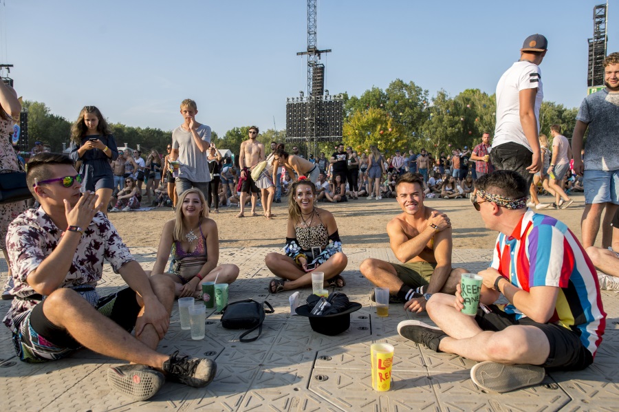 Ministry Supports Greener Sziget Project