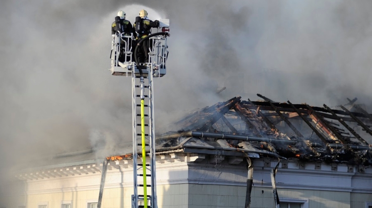Roof Of Hungarian Opposition Offices Goes Up In Flames
