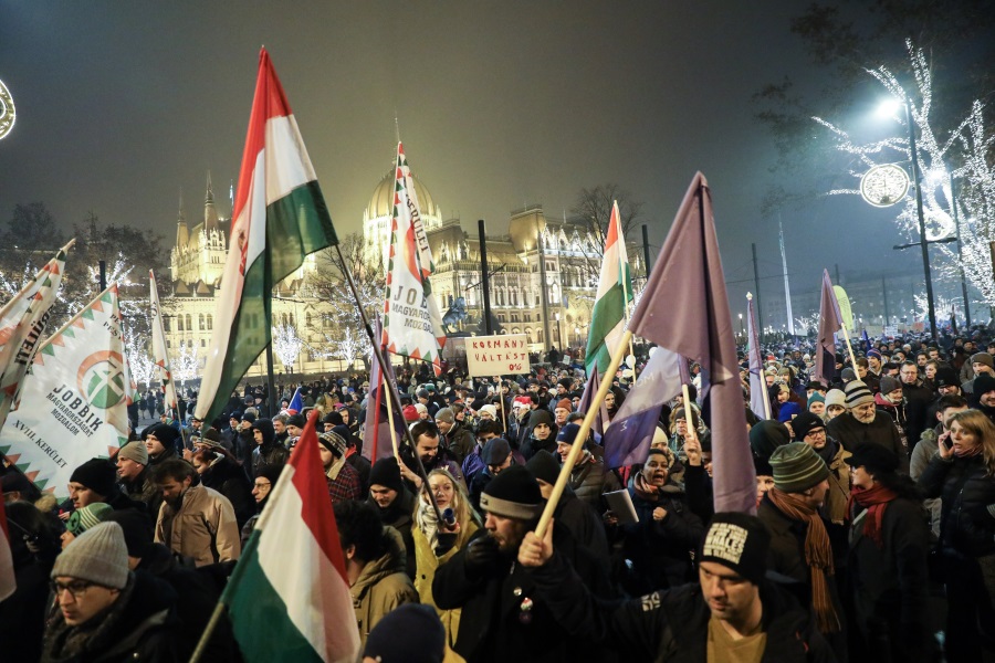 Thousands Protest Against Orban’s Government In Budapest, Vow To Make 2019 ‘Year Of Resistance’