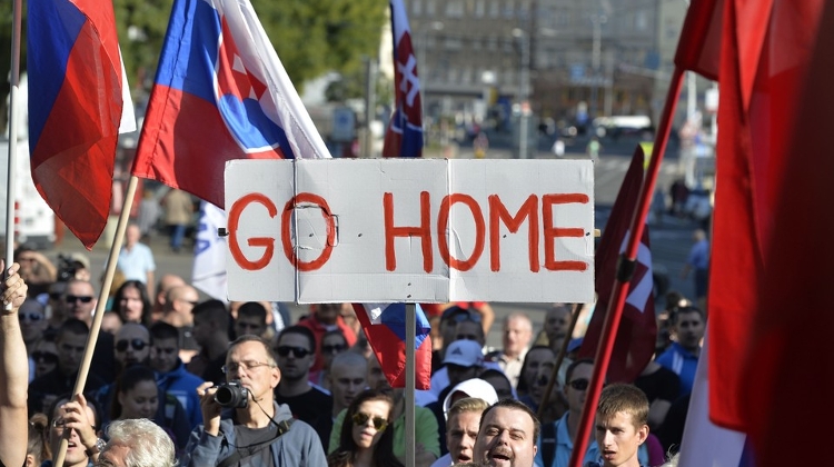 DK Has Declared Solidarity With Slovak Anti-Gov’t Protesters