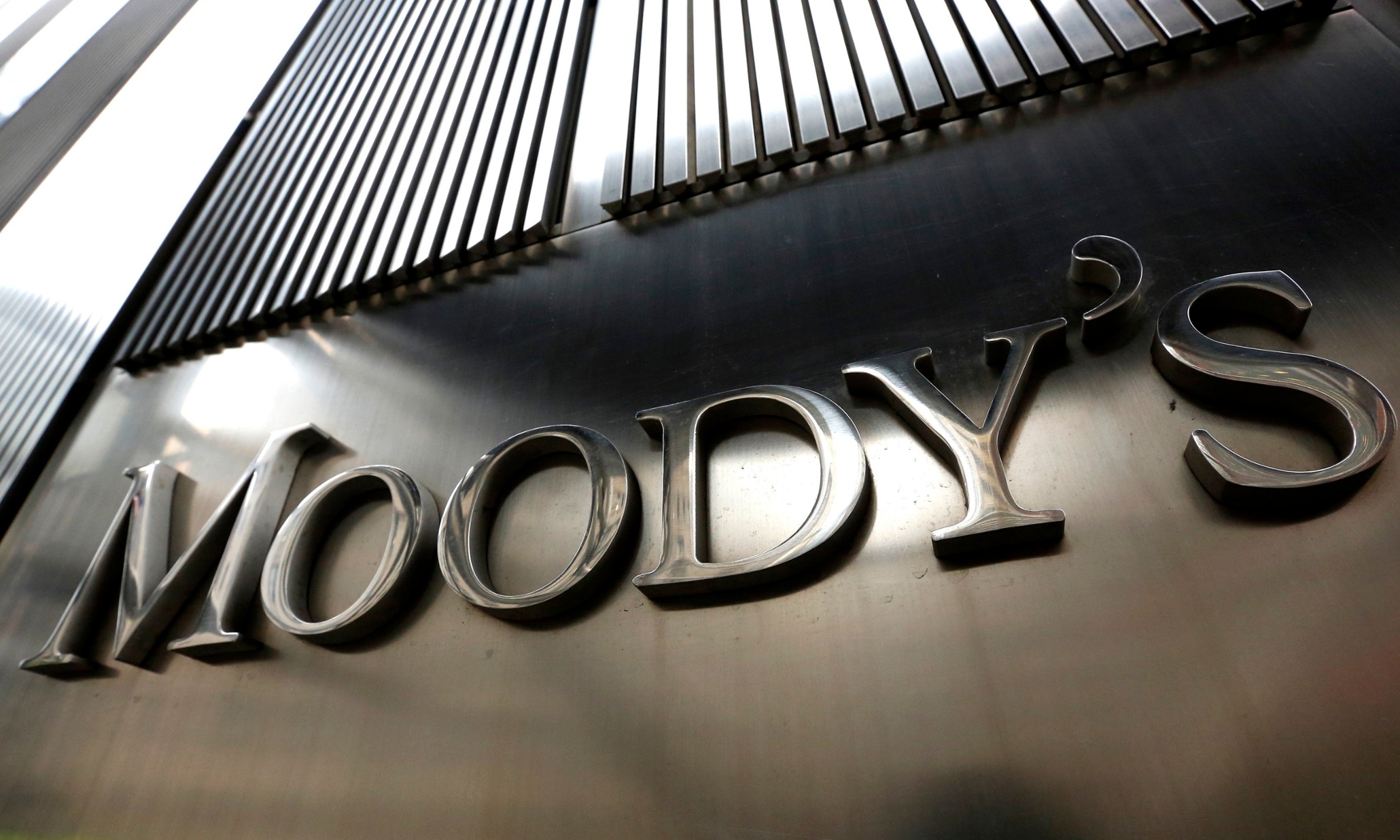 Moody's Upgrades Hungary to BAA2, Outlook Stable