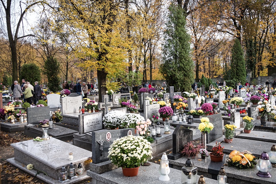 Hungarian Traditions On Week Of Dead: All Saints’ Day & All Soul’s Day