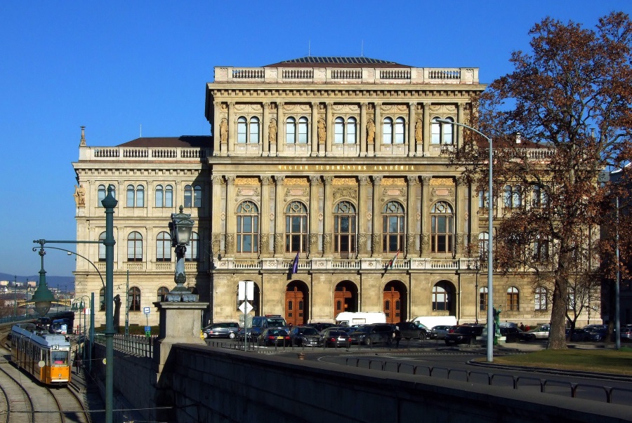Hungarian Science Academy Board Requests Talks On Research Institutes
