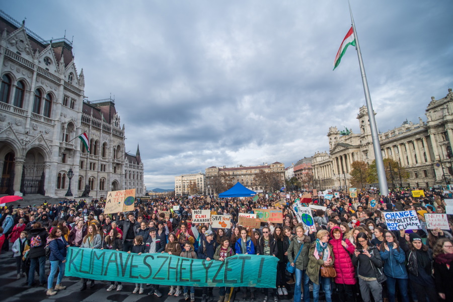 Thousands Take Part In Climate Rally In Budapest & Across Hungary