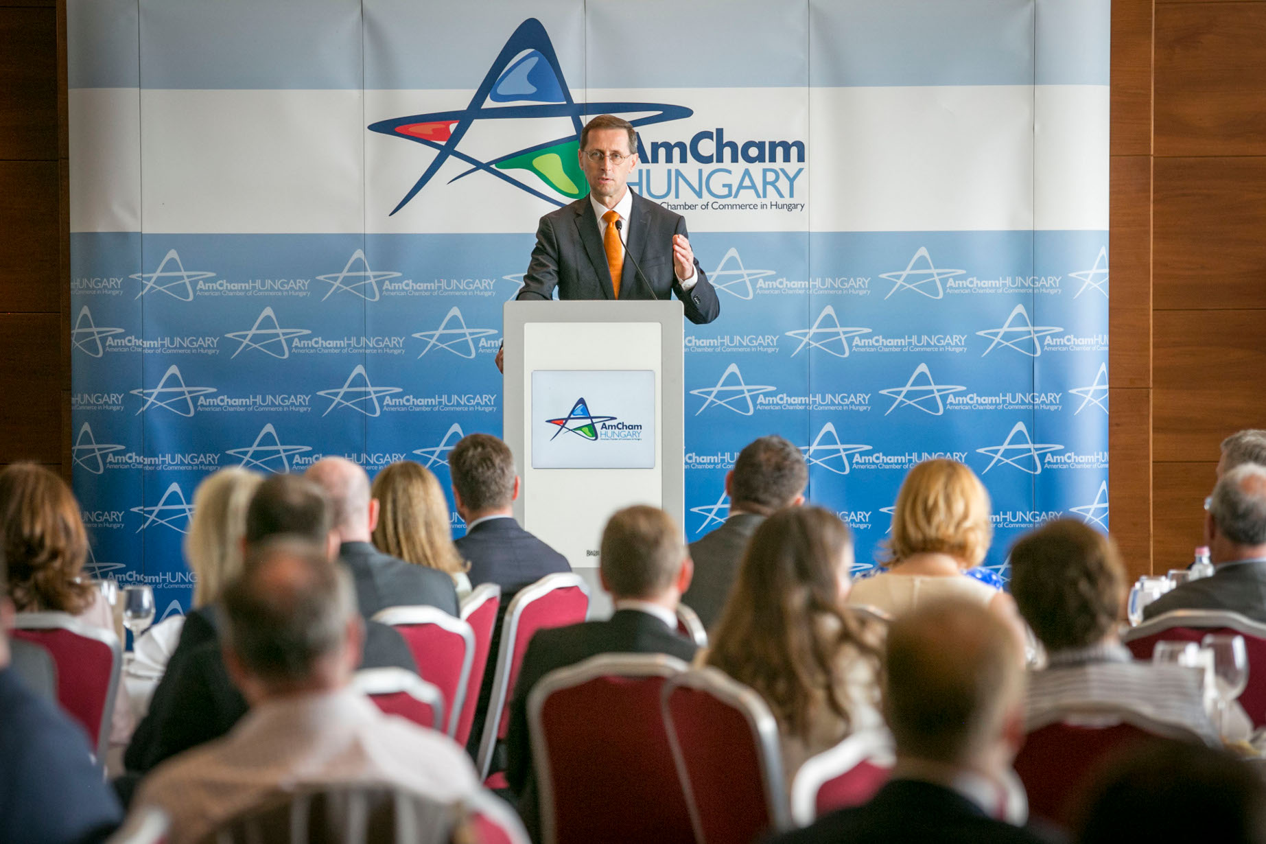 Finance Minister Presents Latest Tax Cuts, Growth Incentives At Amcham Forum