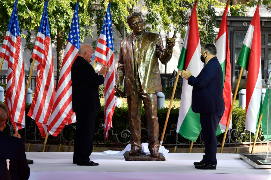 George Bush Statue In Budapest Unveiled By PM Orbán & US Ambassador