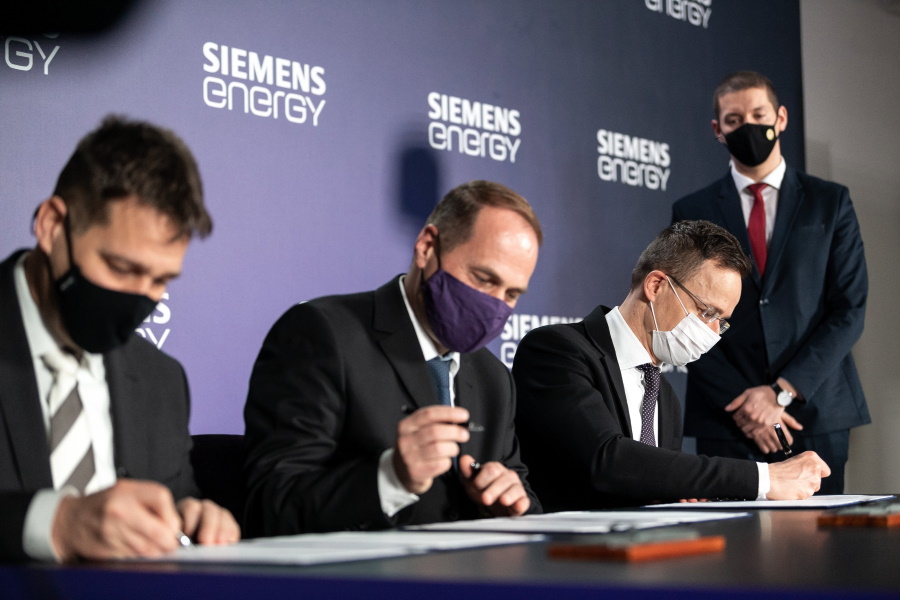 Watch: Siemens Unveils One Billion Forint Energy Project In Hungary