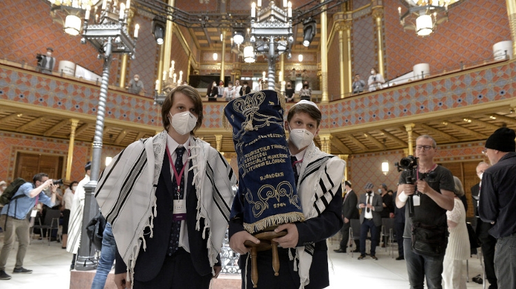 Rumbach Street Synagogue in Budapest Opened After Revamp