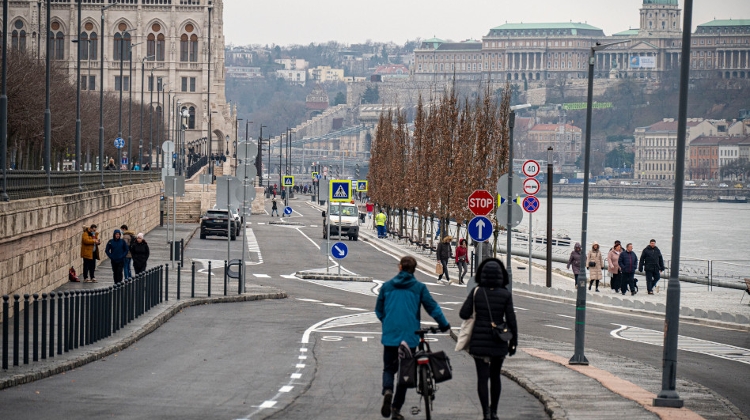 Riverside Road In Budapest Open to Pedestrians