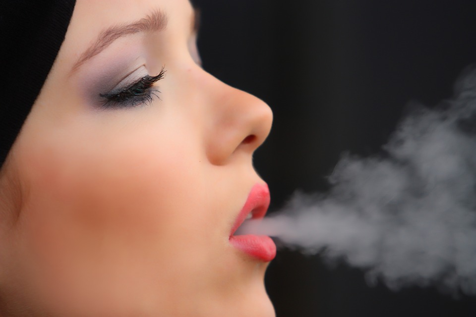 More Women now Smoke in Hungary - Lung Cancer Figures for Ladies on Rise too