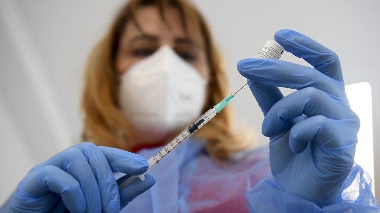 Hungary Starts Giving 4th Covid Vaccine Dose