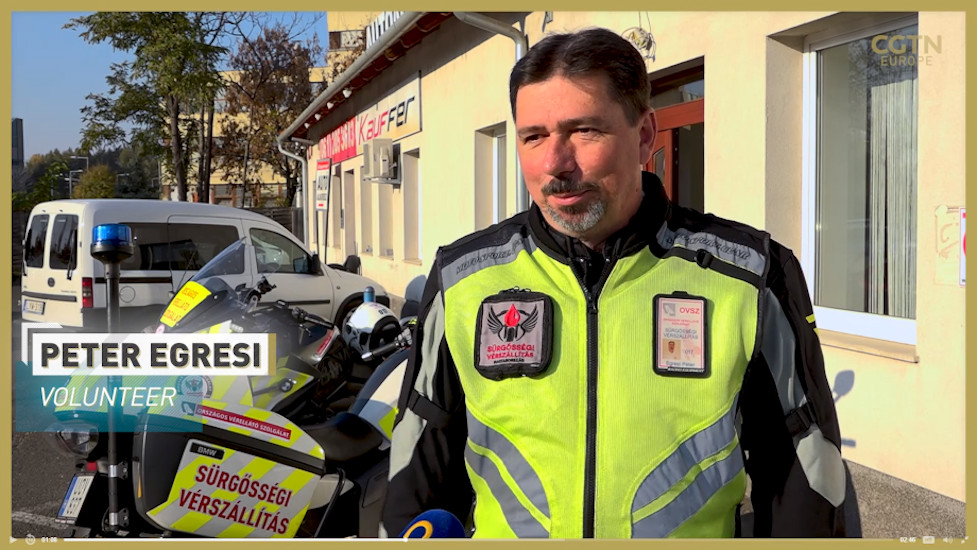 Watch: Volunteer Bikers Saving Lives By Delivering Blood in Hungary