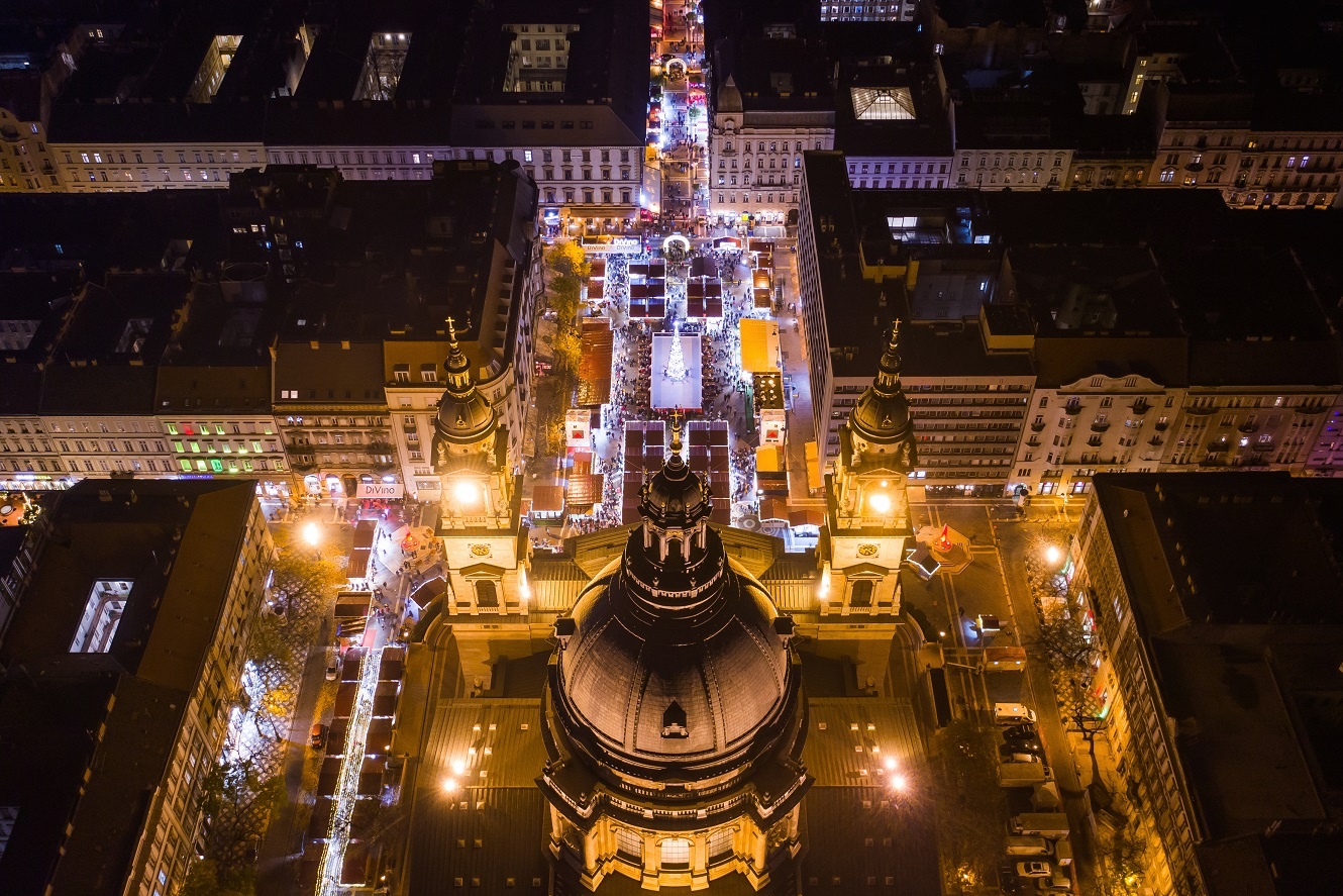 Xmas Fair @ St Stephen's Basilica Budapest, 26 December