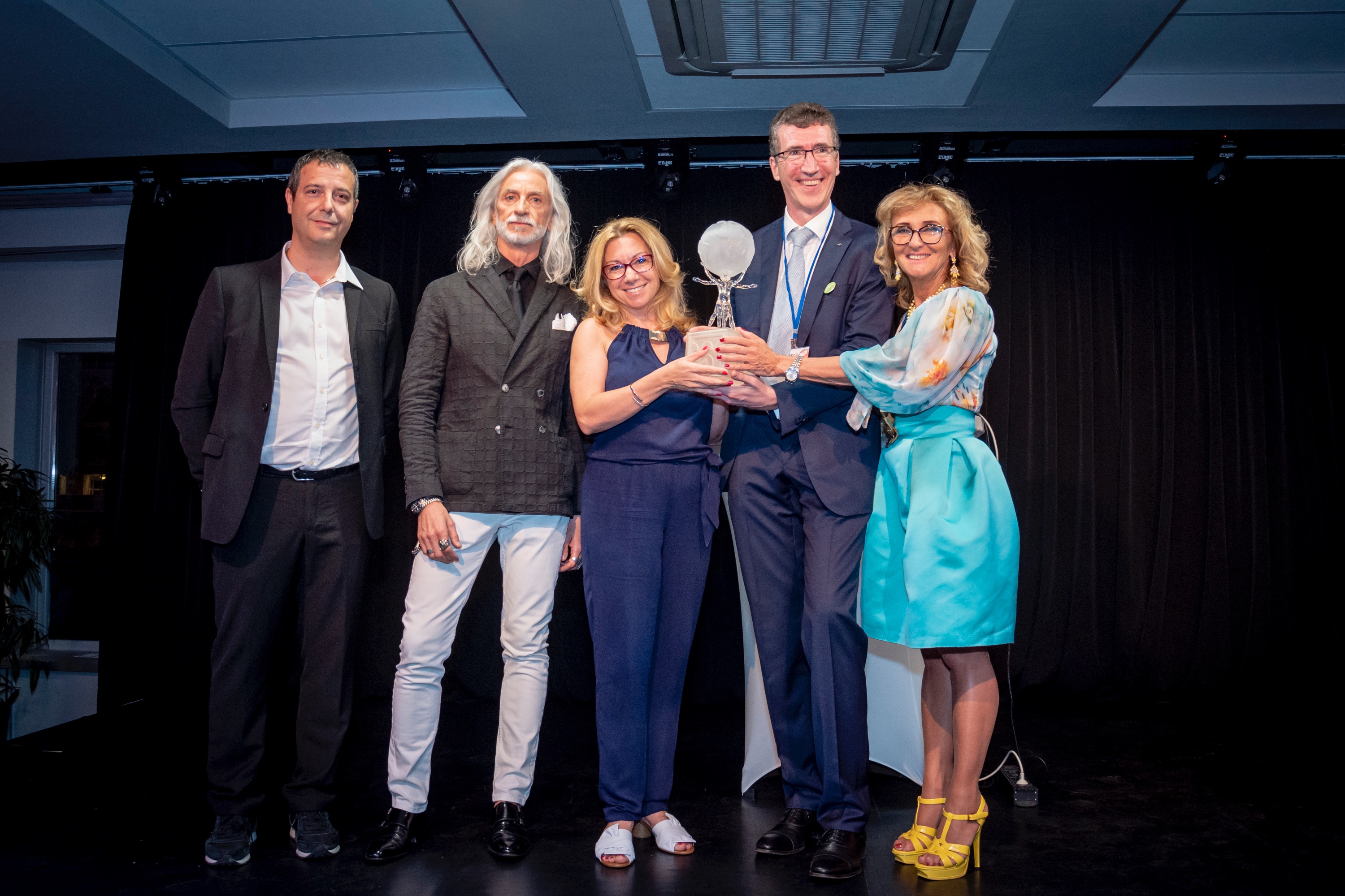 Atlas Award 2022: Nominate Your Business Hero in Hungary