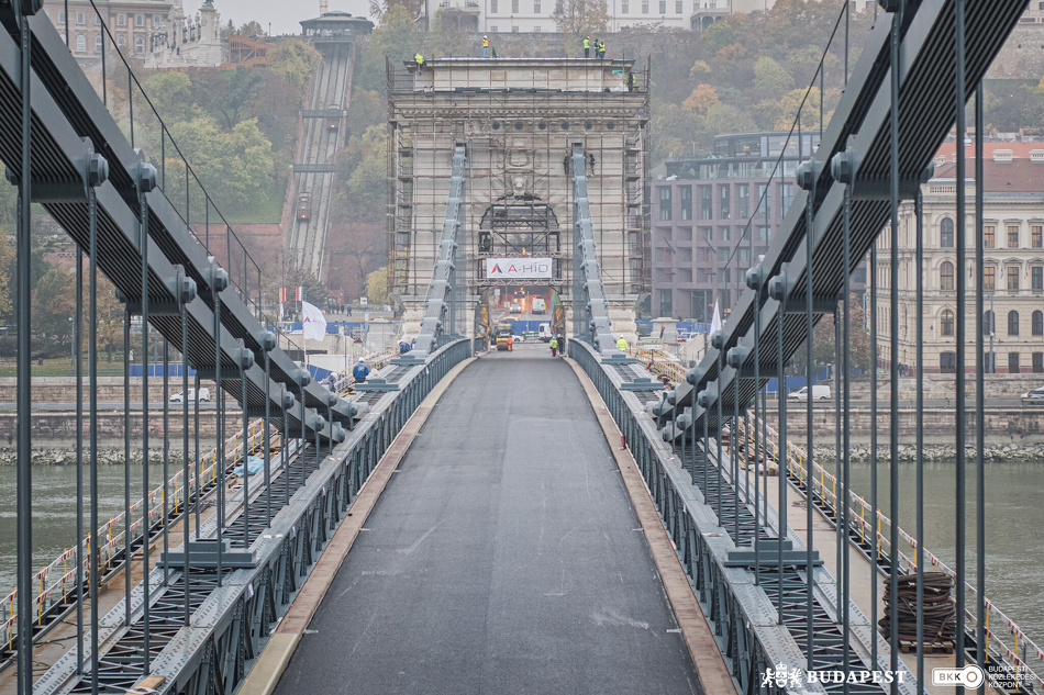 Budapest Chain Bridge Renovation Nears Its End