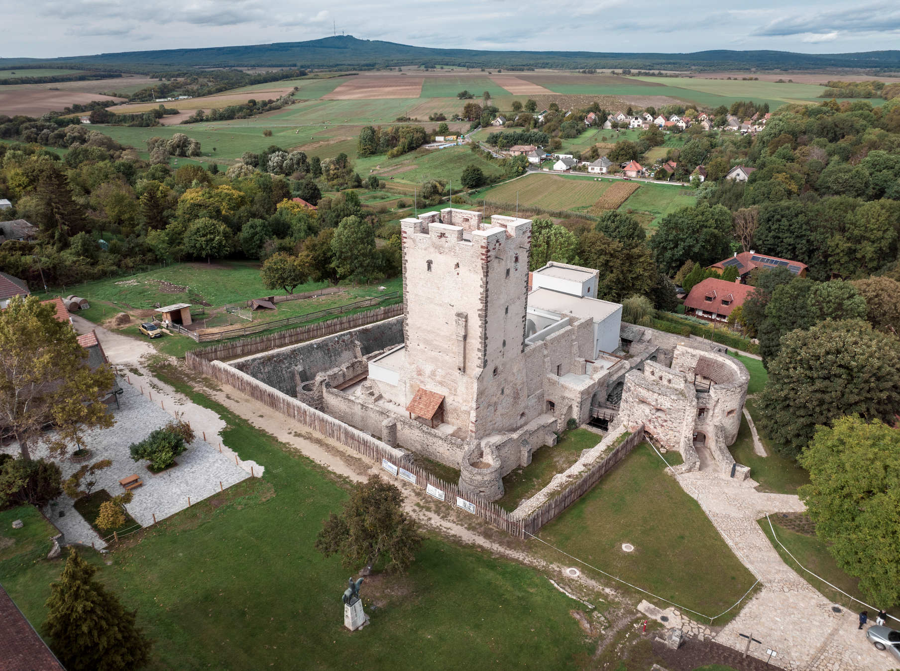 Kinizsi Castle Reopens to Visitors in Nagyvázsony, W. Hungary