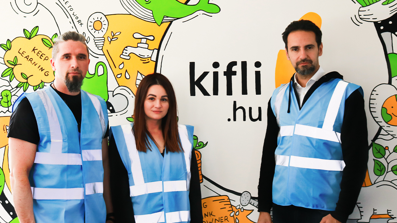 Joining Forces With Its Customers, Kifli.hu Supports Small Steps Foundation To Help Children With Autism