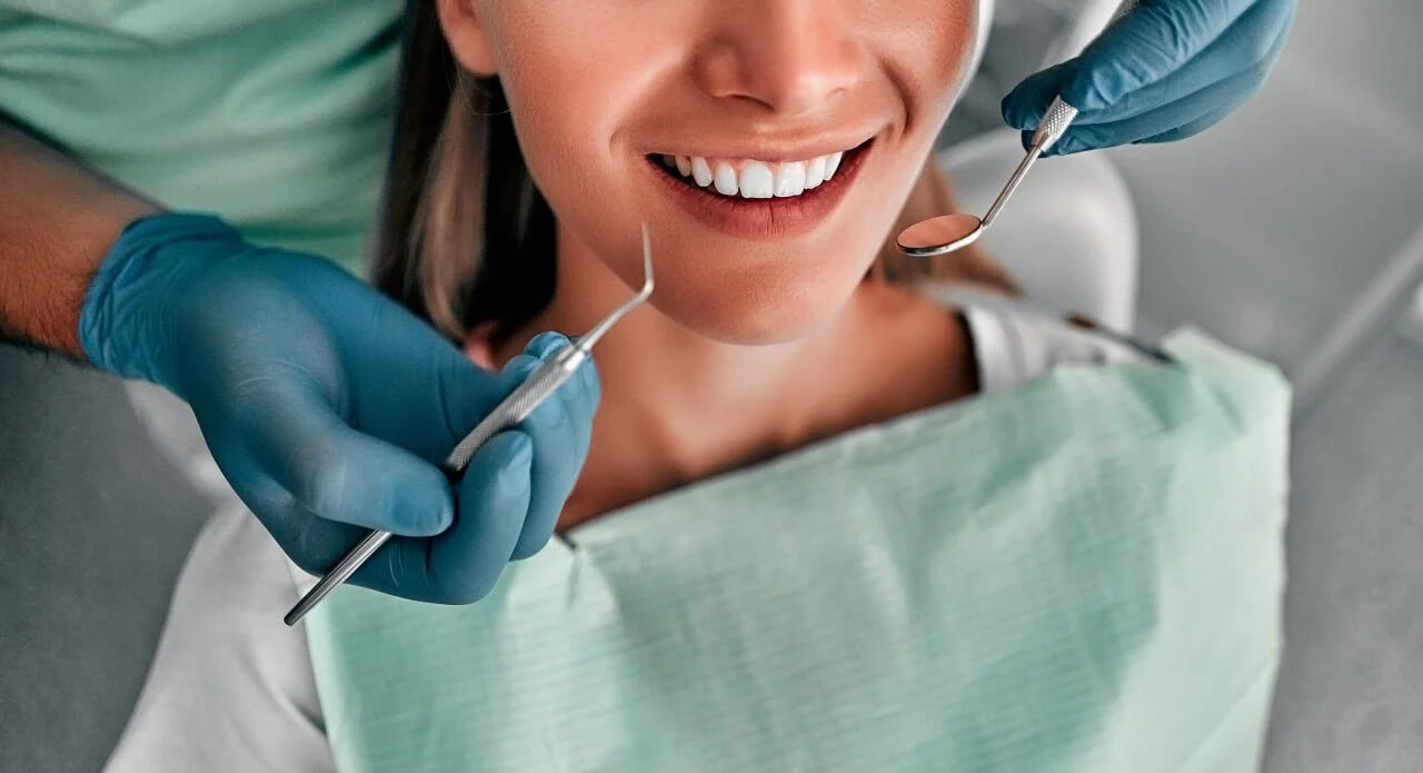 What Does A Dental Hygienist Do? by EverGreen Dental Budapest