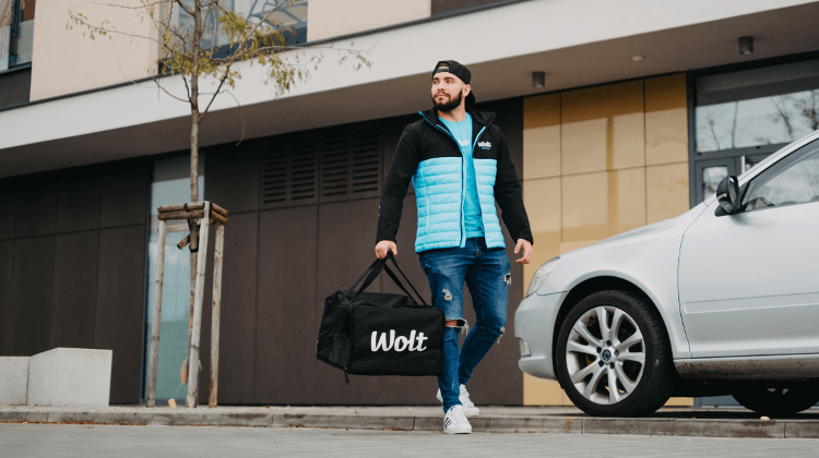 Probe Of Food Delivery Courier Companies Launched by Ministry in Hungary Probe Of Food Delivery Courier Companies Launched by Ministry in Hungary