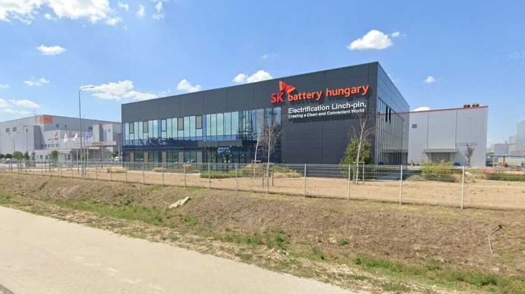 Toilet Troubles & Massive Losses: Foreign Guest Workers to be Fired by SK in Hungary Toilet Troubles & Massive Losses: Foreign Guest Workers to be Fired by SK in Hungary