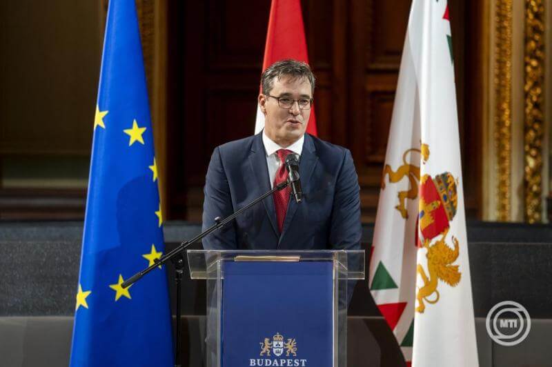 Budapest Celebrates Unification: New Honorary Citizens Revealed, Mayor Champions Freedom