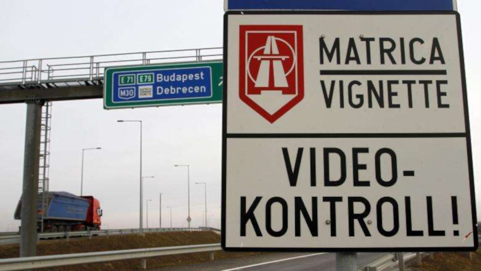 Cheaper Motorway Journeys in Hungary: Extra Fees Abolished for Online Tolls