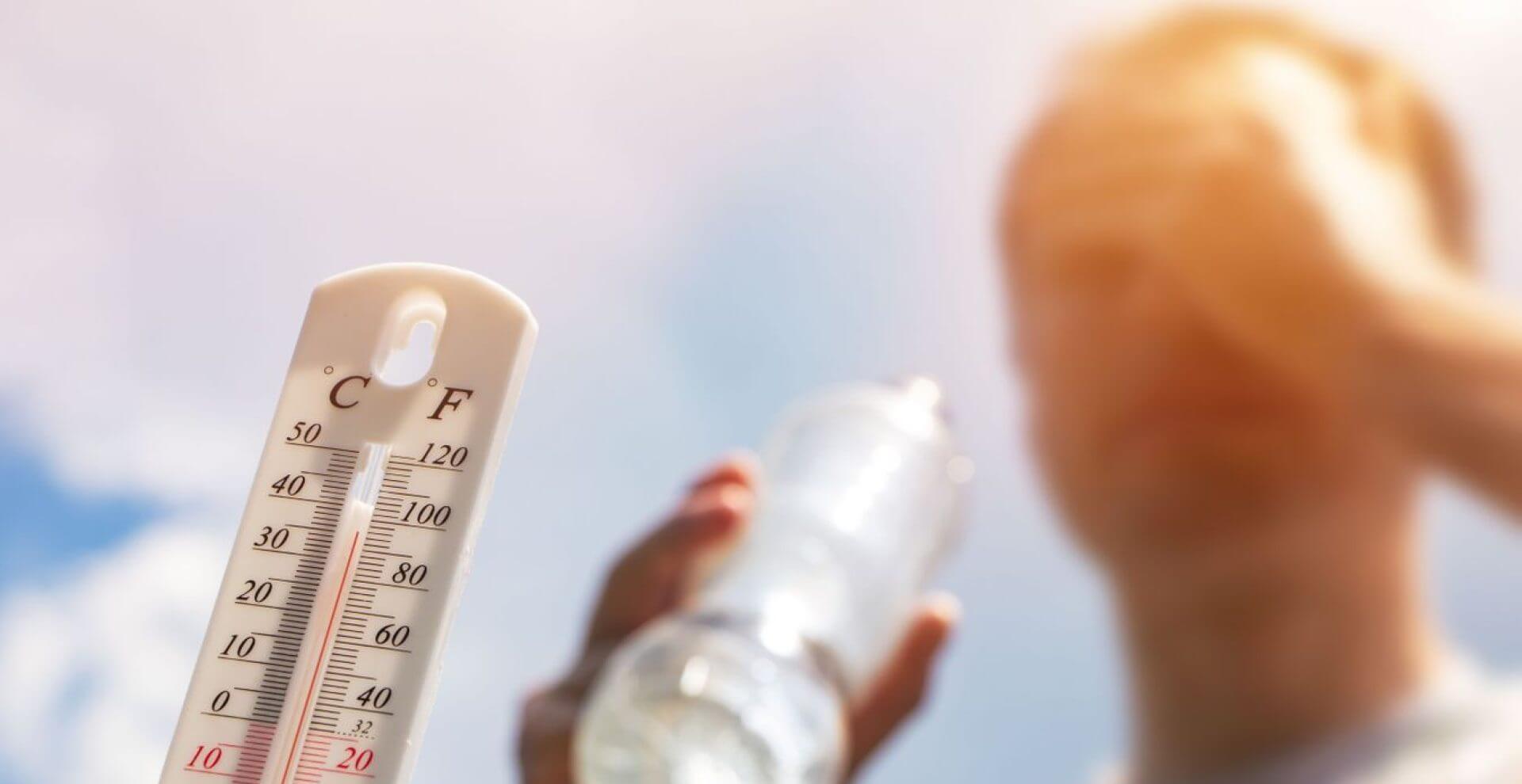 Highest Heat Alert Now - Free Water by MÁV