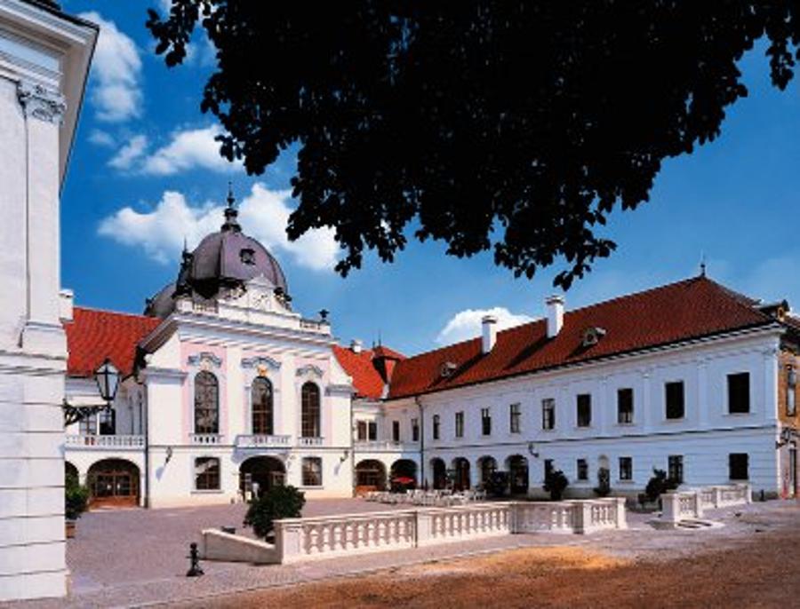 Majestic Advent Palace Days In Gödöllő, Hungary