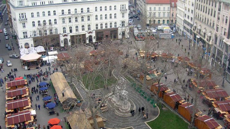 Invitation: Budapest Spring Fair, Vörösmarty Tér Until 14 April