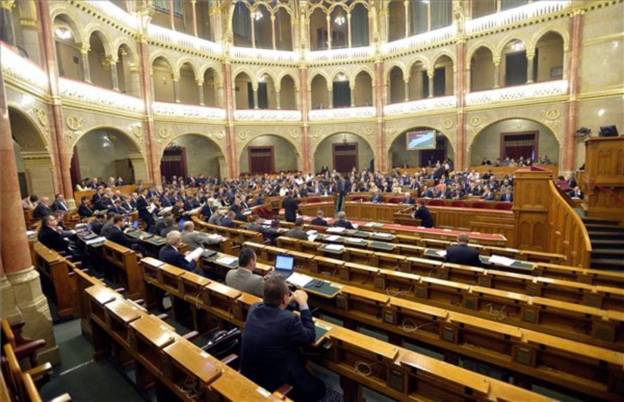 Hungary’s Parliament Approved Main Figures Of 2014 Budget