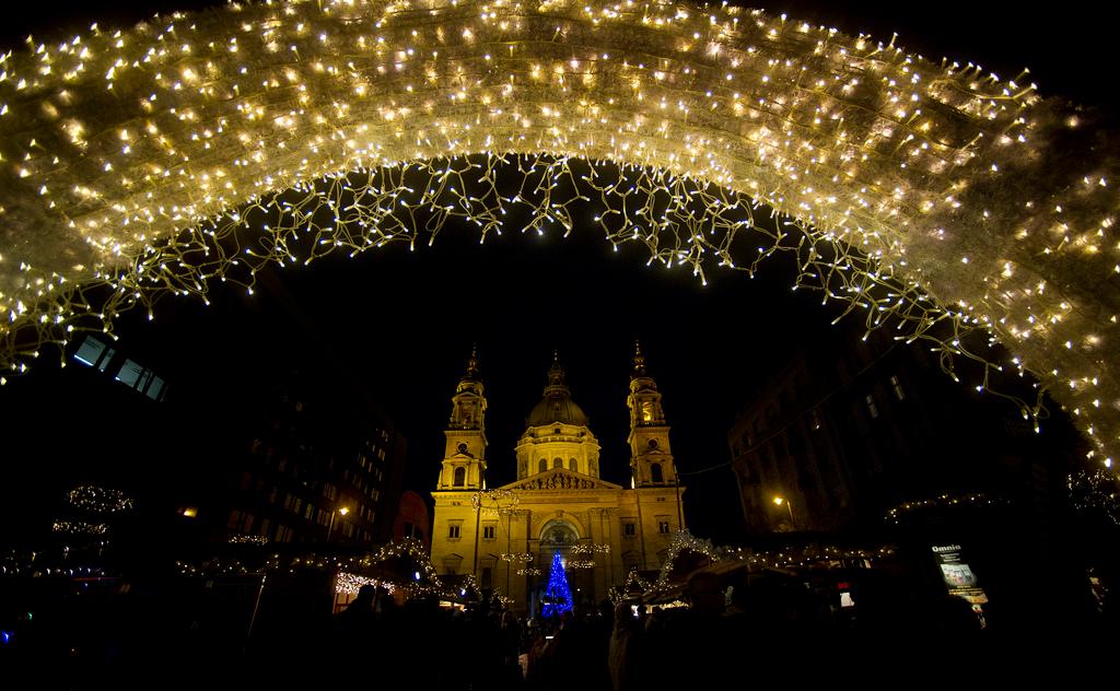 Spectacular Advent Feast Started At The Basilica In Budapest