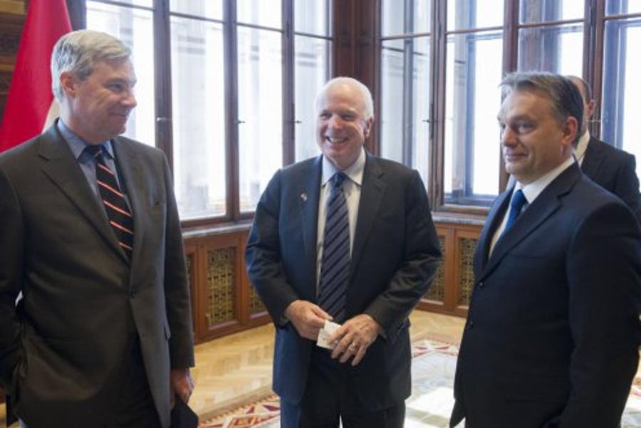 PM Discusses Situation In Ukraine & US-Hungary Relations With US Senator John McCain