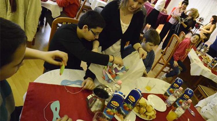 See What What Happened @ NAWA Budapest  – “Adopt-A-Granny” Mask Making Event
