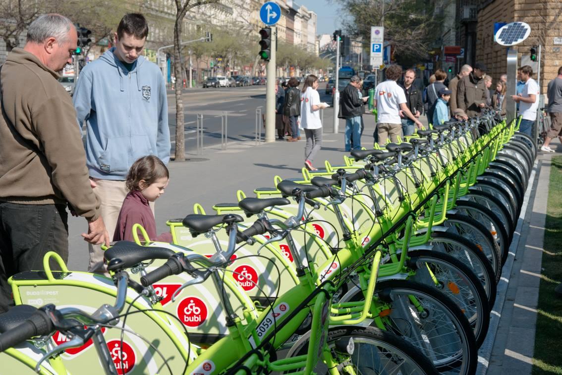 First Photos Of Bubi Public Bike-Sharing Scheme In Budapest