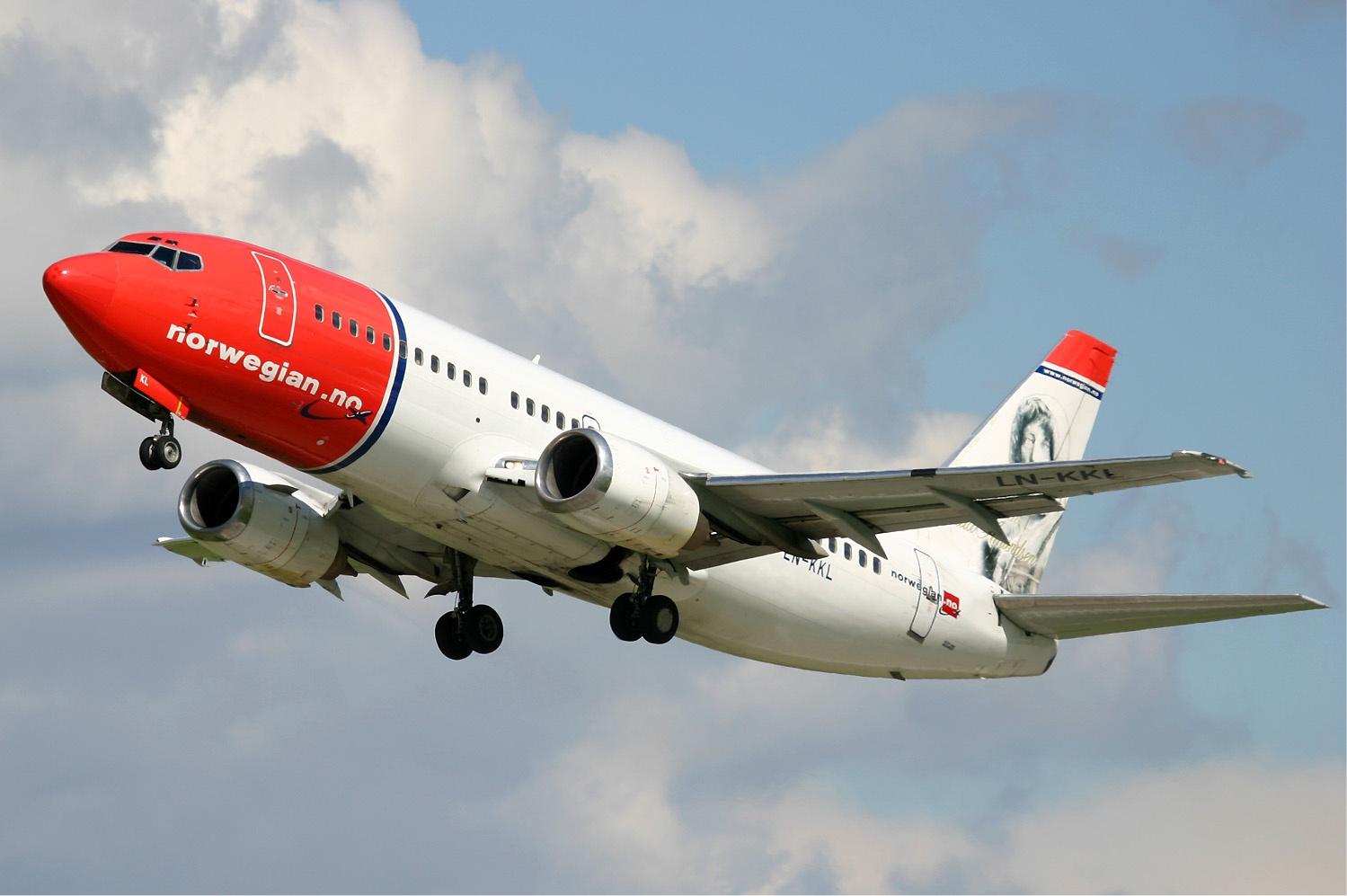 Norwegian Air Shuttle Launches Budapest - London Flight