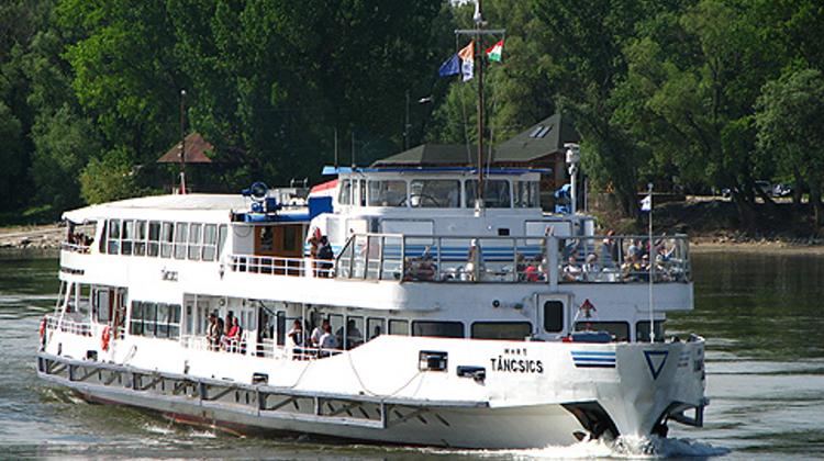 Return Boat Service To Margaret Island In Budapest