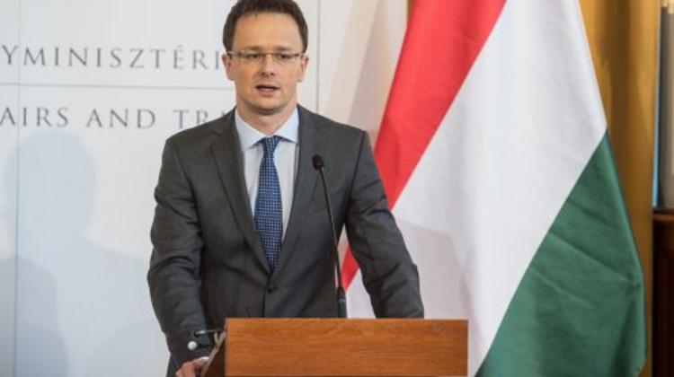 Szijjártó: Govt Backs EU - US Free Trade Agreement If It Serves Hungary Interests