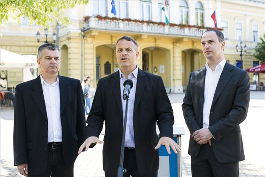 Együtt Calls On Hungarian Govt To Stop Building Football Stadiums