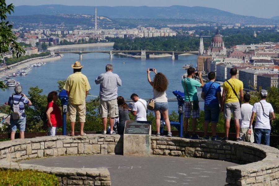 More Britons And Less Russians Visit Hungary