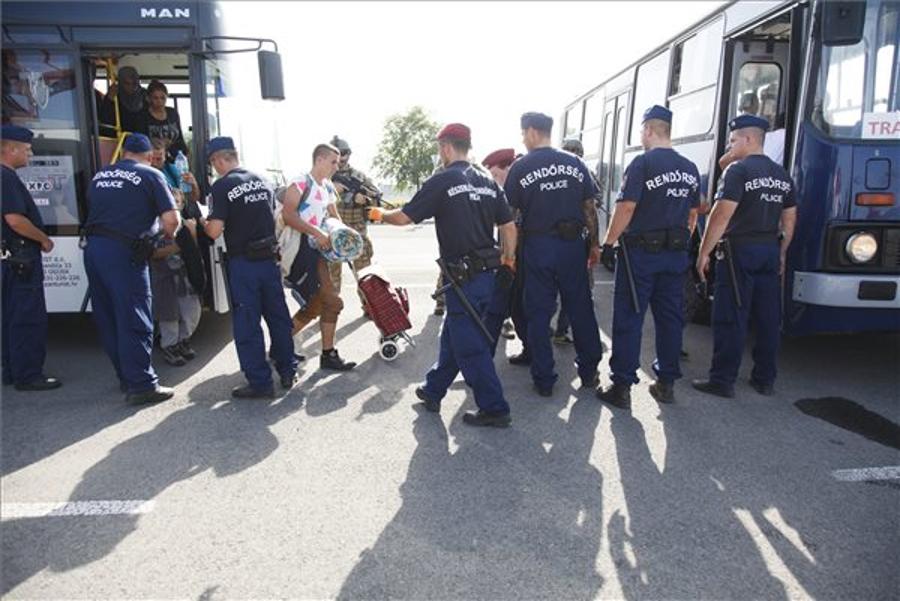 Hungary’s Police Force Ready To Manage Migrant Situation At Croatian Border