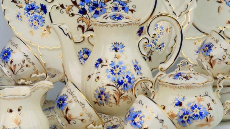 Hungarian Porcelain Maker Zsolnay Suspects Skulduggery