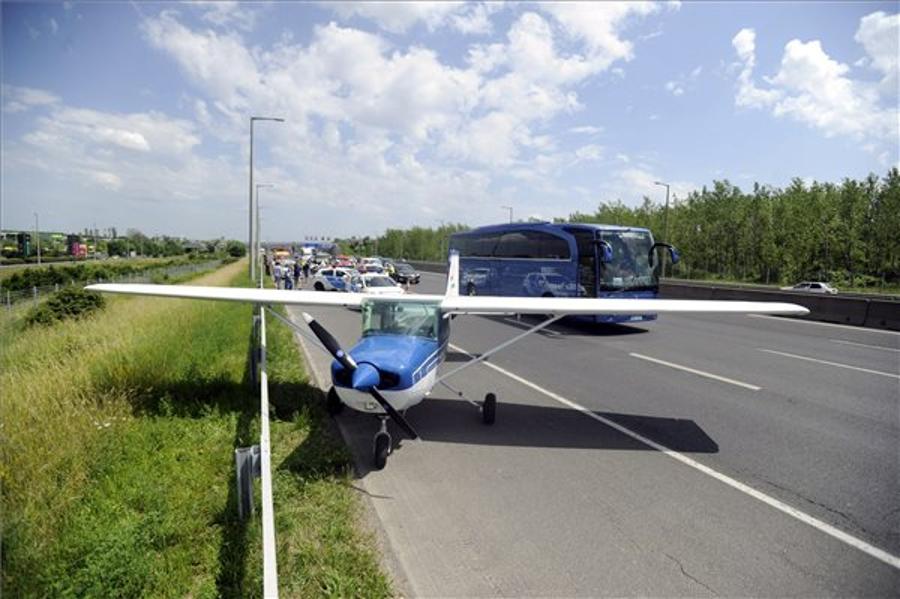 Video: Plane Landed On Hungarian Highway