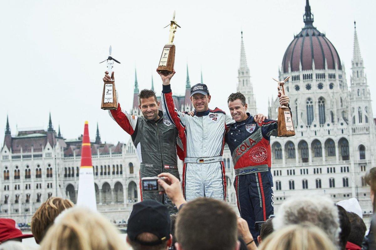 Dolderer Wins Red Bull Air Race In Rainy Budapest