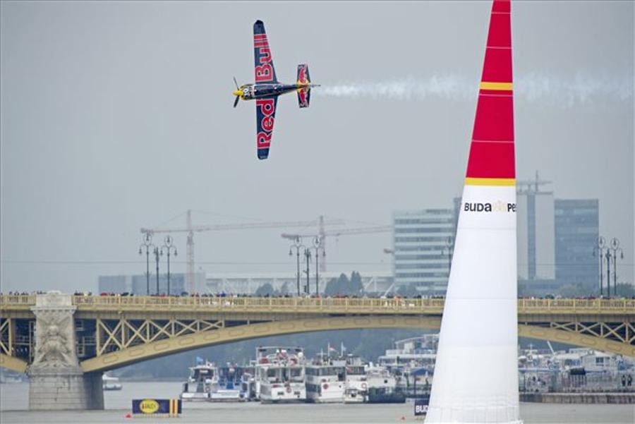 Red Bull Air Race - Matthias Dolderer Wins In Budapest