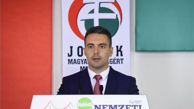 Vona Calls On Orbán To Resign