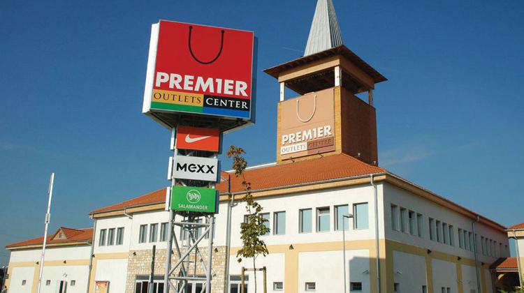 POC Buys Out DAV From Premier Outlet Center