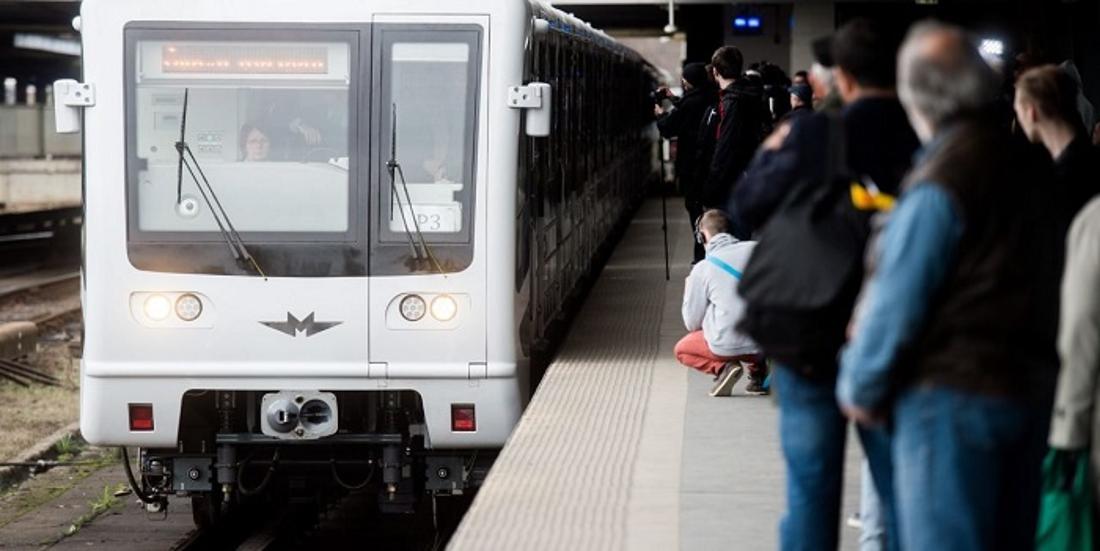 Malfunctioning Door On New M3 Subway Car Raises Safety Concerns